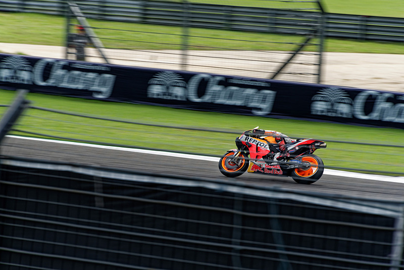 スタンド以外で観戦してみたいときには絶好のポイントかも