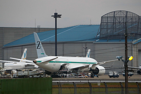 ZIPAIR塗装のボーイング 787が日本到着。2020年5月就航へ - トラベル Watch