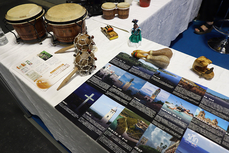 伝統の楽器なども展示