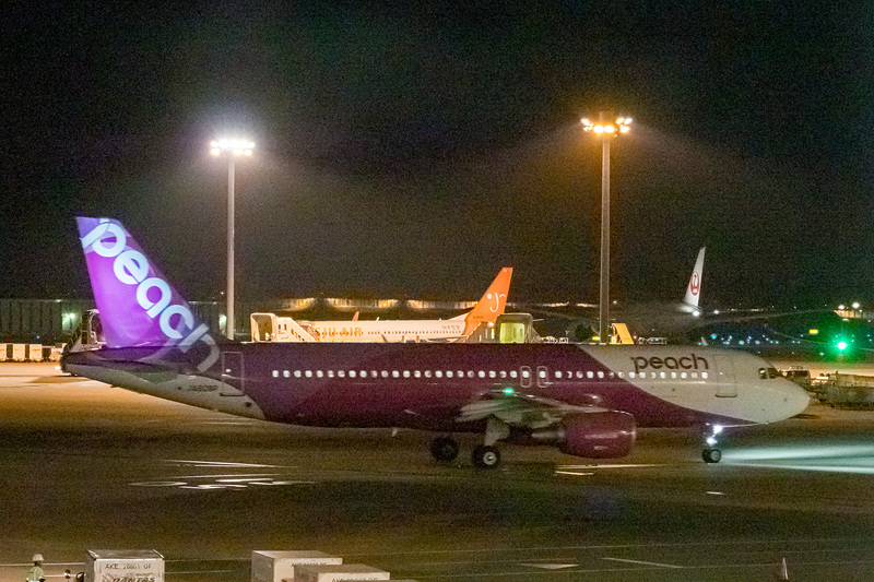 高雄行きのMM635便の出発。MM635便は登録記号「JA808P」、MM627便は同「JA812P」の機体を使用した