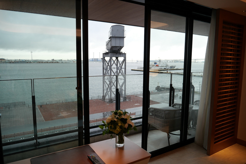 もちろん窓は全開し、海風を楽しめる