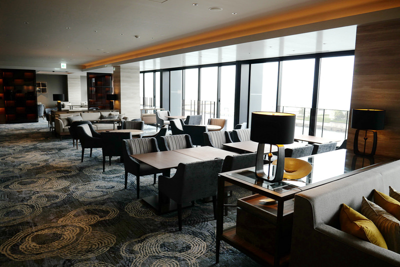 クラブインターコンチネンタルラウンジでは、ドリンクや軽食、朝食を楽しみいながらゆったりと過ごせる