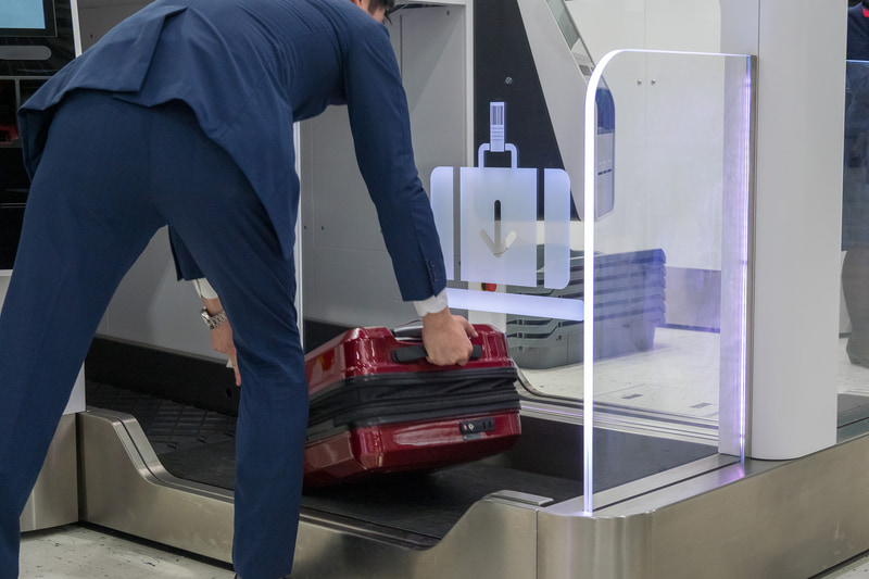 自動手荷物預け機の利用イメージ