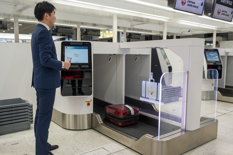 自動手荷物預け機の利用イメージ