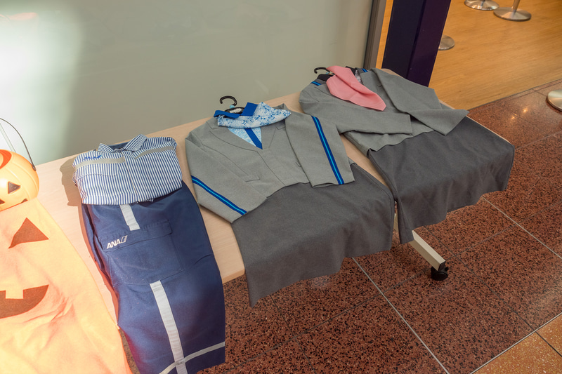 ハロウィンの仮装や子供向け制服を着て撮影を楽しめる