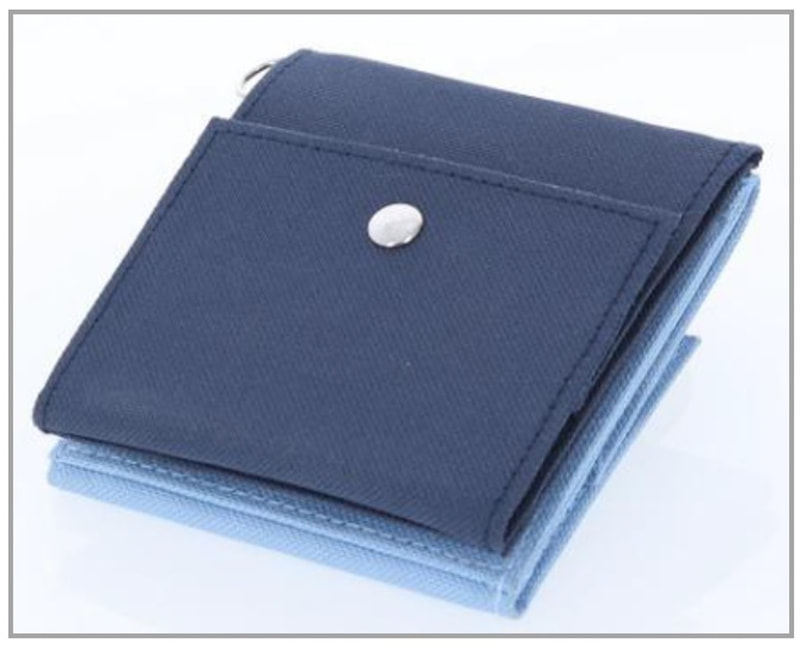 「トラベルWウォレット」（2530円）