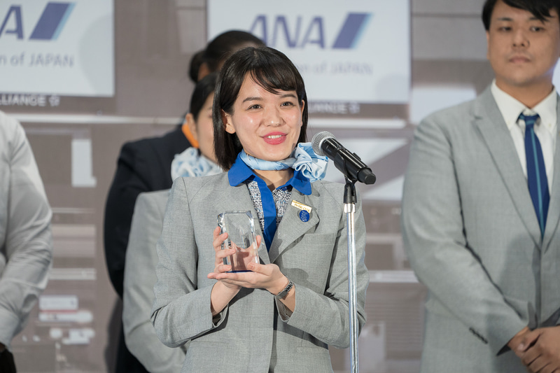 審査員特別賞は長崎空港の杉町碧さん。