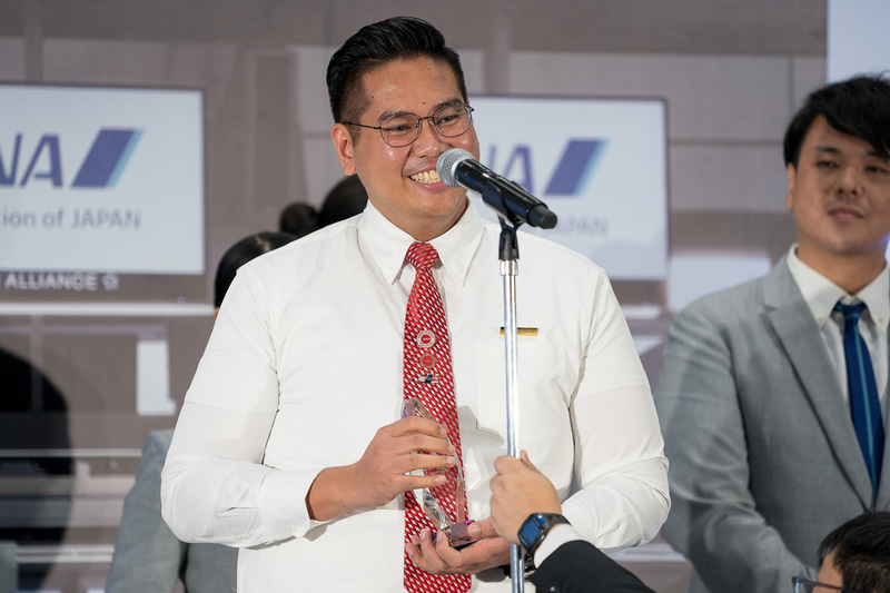 準グランプリの2人目はシンガポール空港のMUHAMMAD BIN OMAR（モハマド ビン オマール）さん