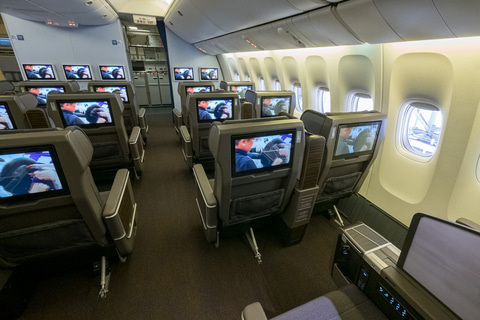 ANA、全席にシートモニターや電源装備の国内線ボーイング 777-200型機