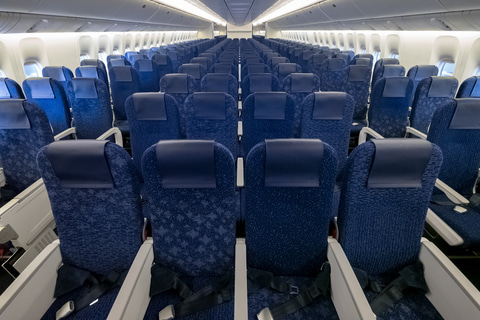 1/200 ANA B777-200 国内線仕様 組立完成品 ANA、777国内線新仕様機