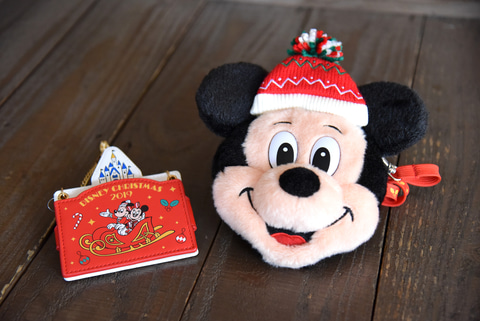 超レア✳︎ディズニー 2002年クリスマスバージョン ぬいぐるみ　美品 ミッキーマウス ぬいぐるみバッジ 2002年 クリスマス - メルカリ