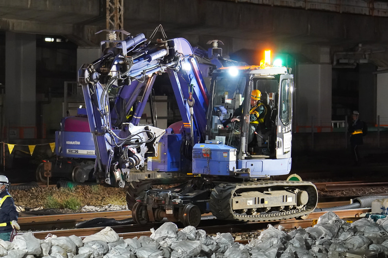 マクラギグリッパーを付けたタイプ。この時点では線路上を走っている