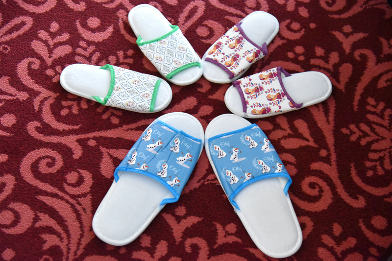 持ち帰りOKのスリッパ。柄は3種類