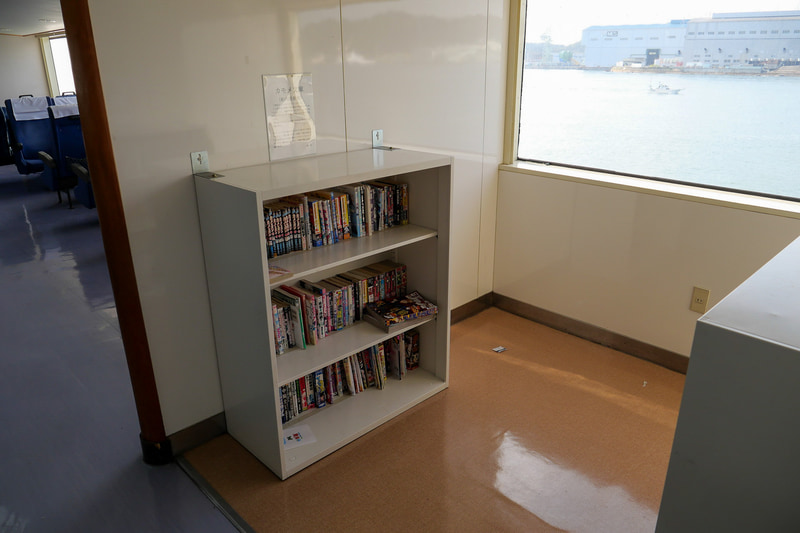 自由に漫画が読めるコーナーも設置されています