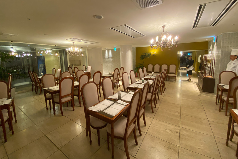 山の上ホテル「コーヒーパーラー ヒルトップ」