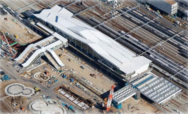 隈研吾氏をデザインアーキテクトに迎え、国際交流拠点の玄関口として随所で「和」を感じられるデザインに