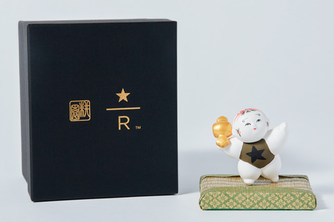 スタバの御所人形、「スターバックス リザーブ ロースタリー東京 スタバの御所人形、「スターバックス リザーブ ロースタリー東京