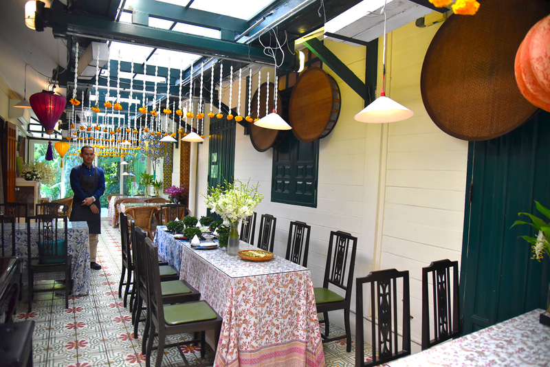 見学後は「ドクマイタイ・サロン・ド・テ」でワークショップ