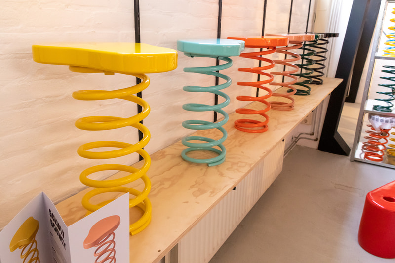 代表作品の一つであるBouncy。カラーバリエーションも豊富だが、価格は690ユーロ（約8万2800円、1ユーロ＝約120円換算）
