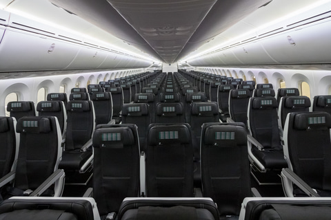 ZIPAIRのボーイング 787型機内を写真で紹介。フルフラットシート
