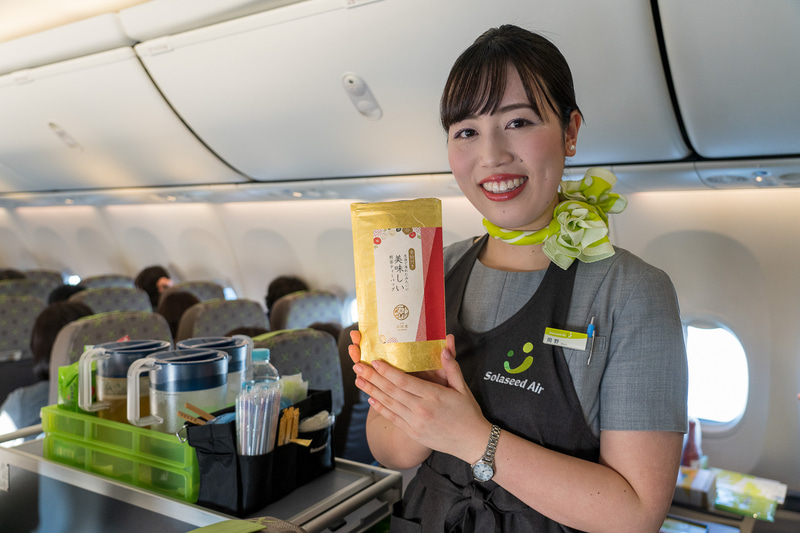 おめでたい金粉入りのお茶のサービスも