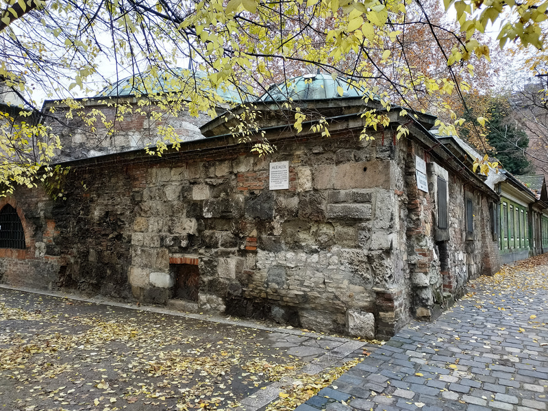 キラーイ温泉（Király Gyógyfürdő）