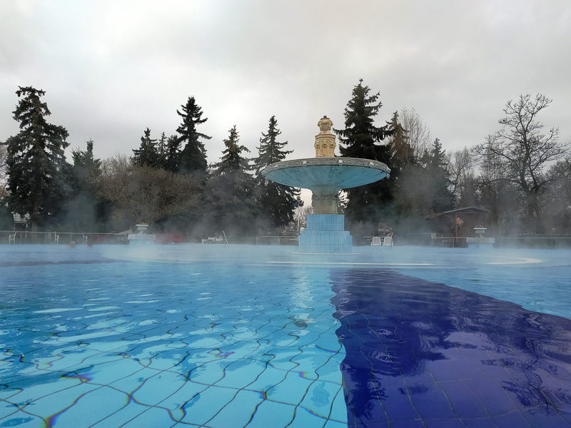 パラティヌス温泉（Palatinus Strandfürdő）