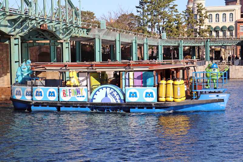 2隻目はマイク、サリー、CDAが乗船