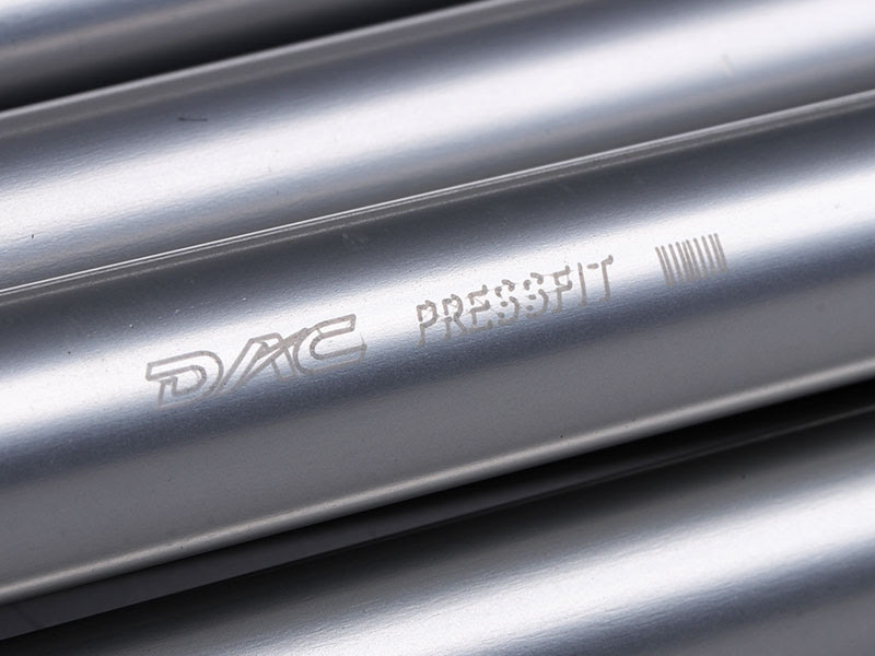 DAC社 Pressfitポール