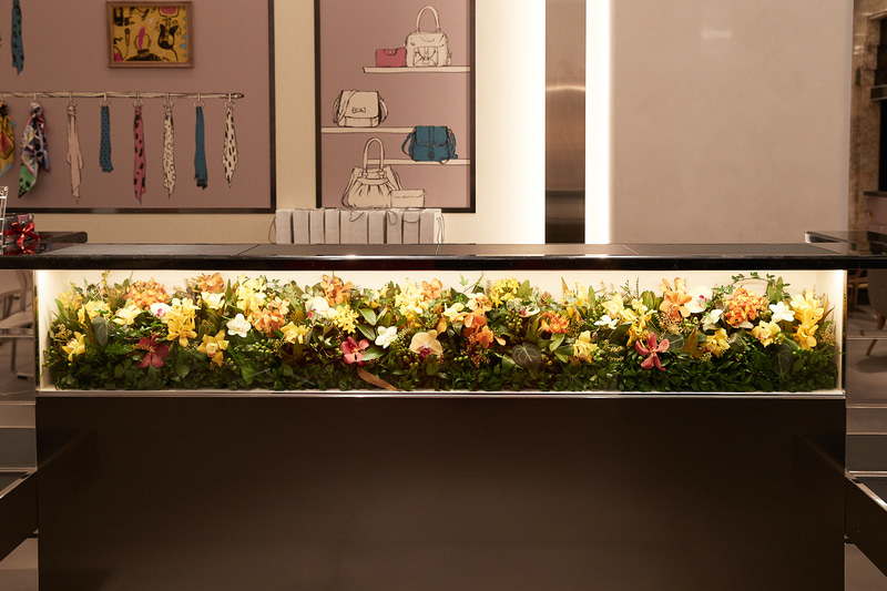 かつての装飾を残す1階まわり