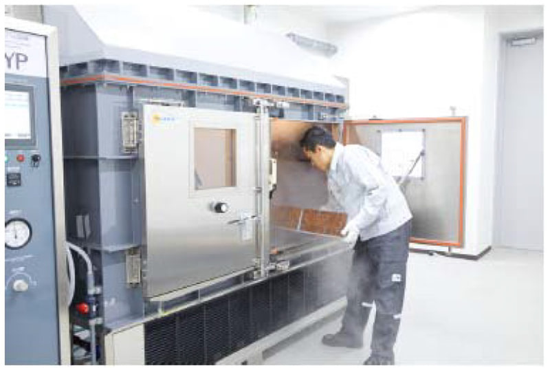 腐食促進試験機