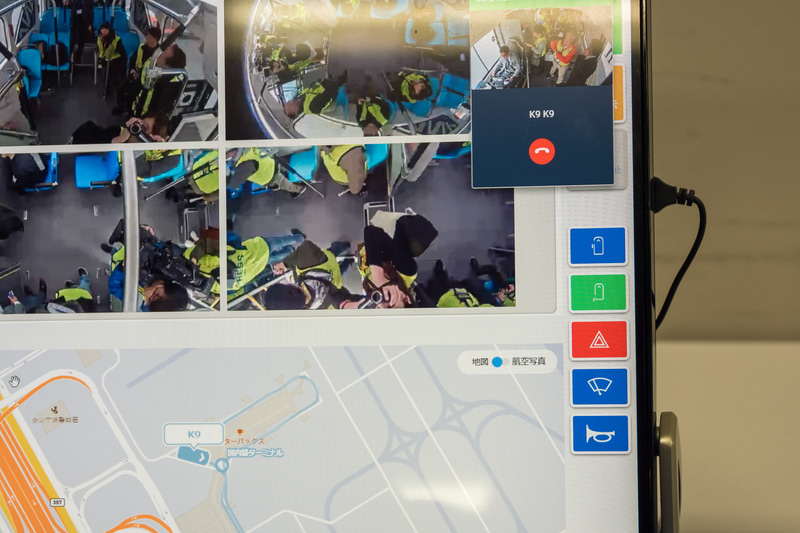 新たに搭載されたドア開閉やハザードランプなどの遠隔操作ボタン