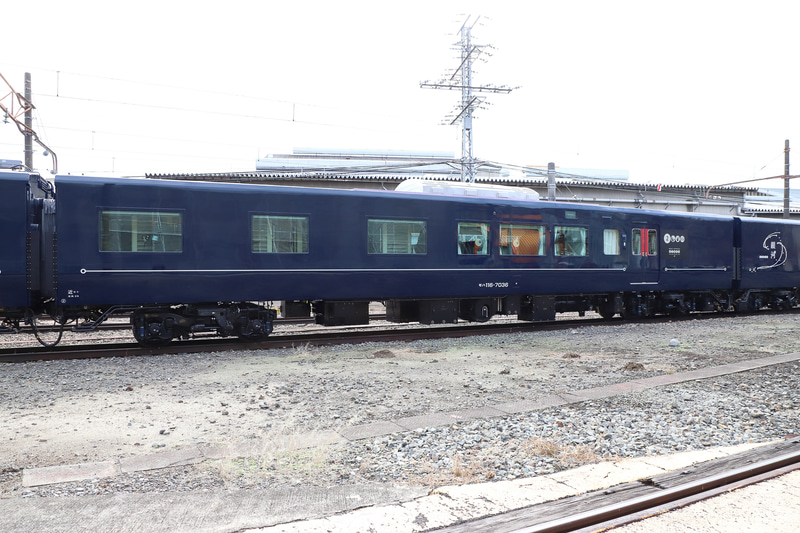 2号車 普通車女性席（モハ116-7036）