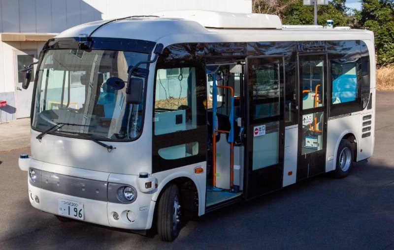 プレ実証評価で使用される小型自動運転バス