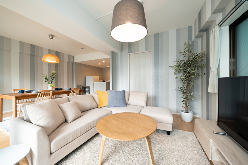 内装はシンプルモダンや西海岸風などすべての部屋に特徴のあるリノベーションを施した