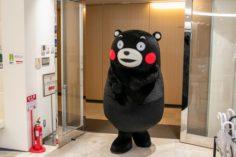くまモン、トラベル Watchを電撃訪問！ デビュー10周年記念イベントを
