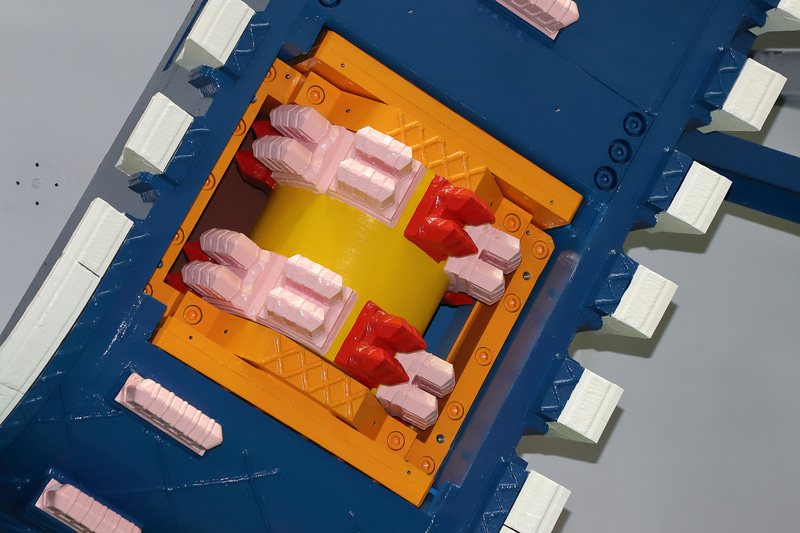 ビット交換のシーンも公開。１つのサンライズビットあたり約10秒で隣のビットに交換できる