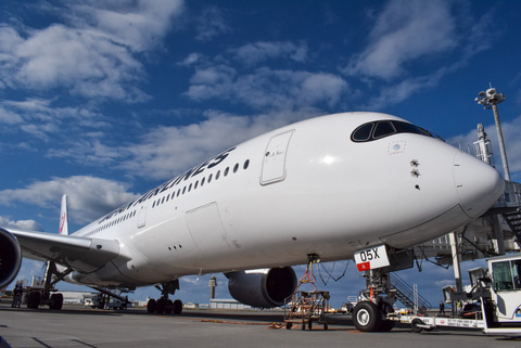JAL、エアバス A350を羽田～那覇に就航。首里城応援メッセージとともに