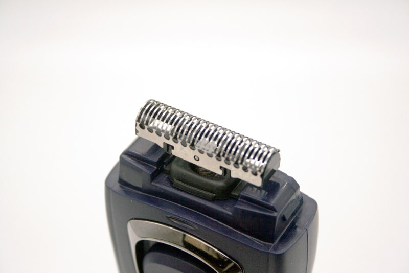 耐蝕性と硬度を高めた冷間圧延ステンレス鋼採用の新内刃（IZF-C649/C539）