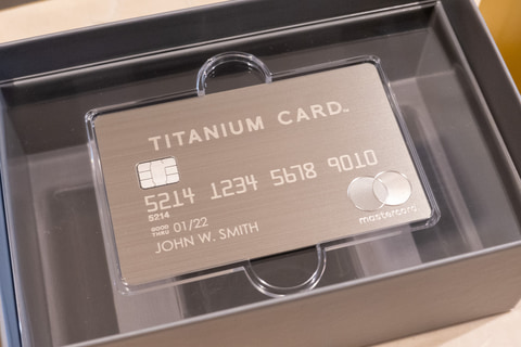 年会費5 万円のラグジュアリーカード 銀座の会員制バーをカードラウンジに 林社長 決済手段ではなく人生を豊かにするもの トラベル Watch