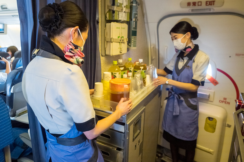機内サービスの様子