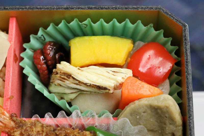 煮物はとても種類が多く、一つ一つは小ぶりながらそれぞれの味を楽みながら食べられます