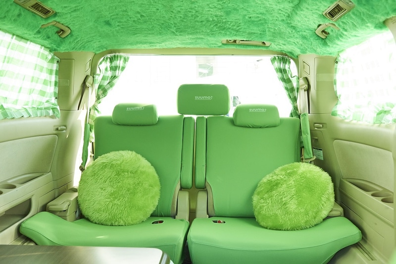 住宅情報サイト「SUUMO」は期間限定の「スーモタクシー」の走行を開始した