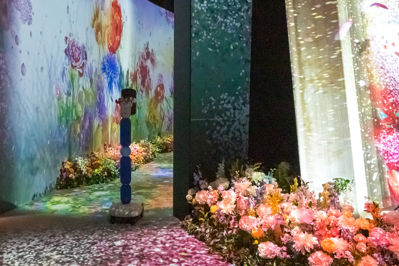 コーナーを移動するのも遠隔で操作できる