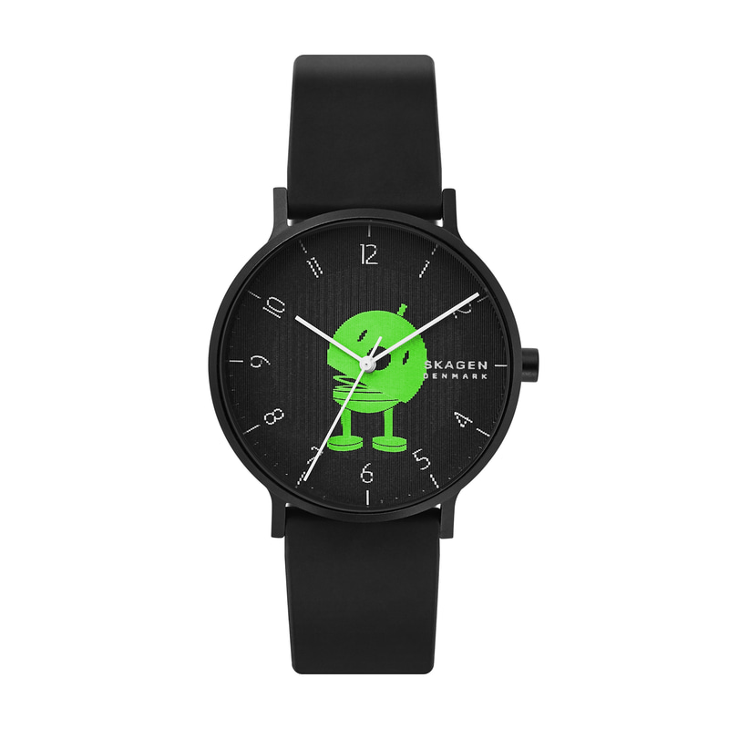 SKW6615（ブラック）・1万7000円（税別）