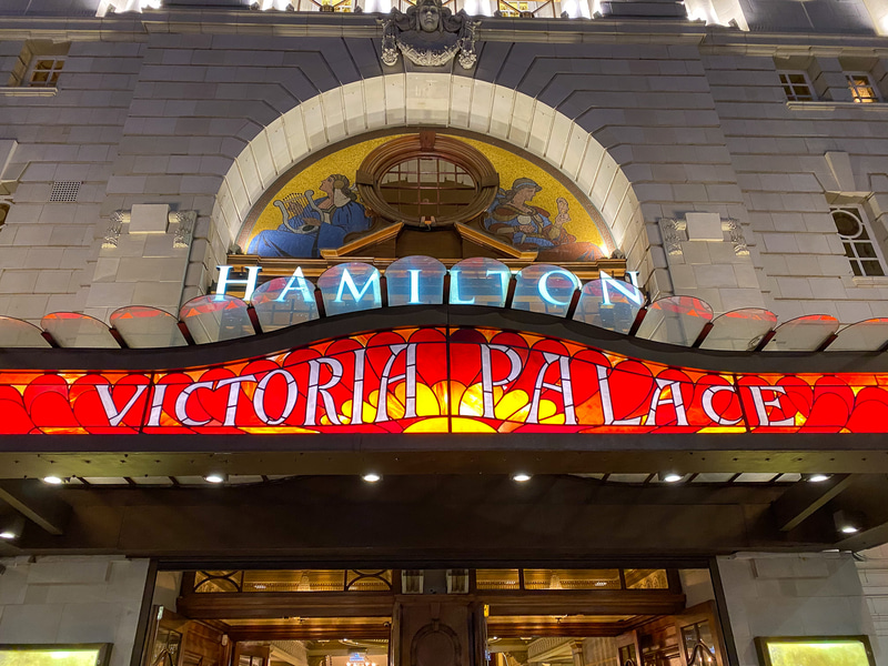 ロンドン・ヴィクトリア駅近くのヴィクトリアパレス劇場