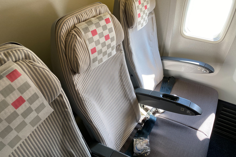 エコノミークラスのシート