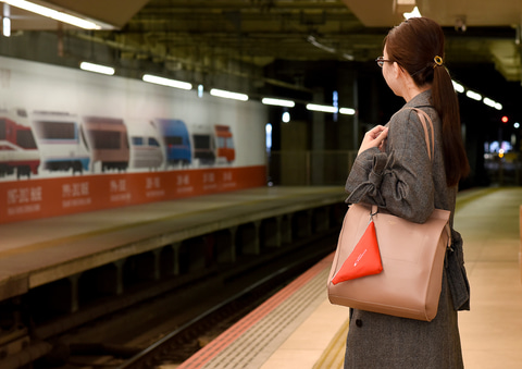 小田急　新宿駅　特急券　売札鞄　カバン　かばん　鉄道備品　特急ロマンスカー　貴重 小田急 新宿駅 特急券 売札鞄 カバン かばん 鉄道備品 特急