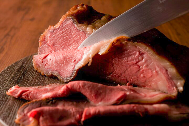 「浦安ブライトンホテル東京ベイ」はてローストビーフが食べ放題の期間限定ミニコースを提供する