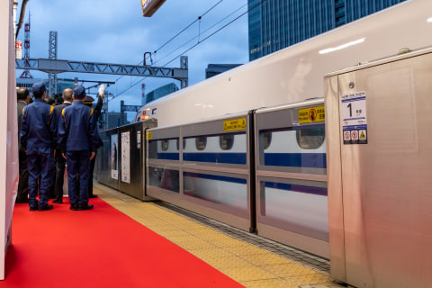 JR東海、東海道新幹線のぞみ12本ダイヤを記念して式典を開催 金子社長